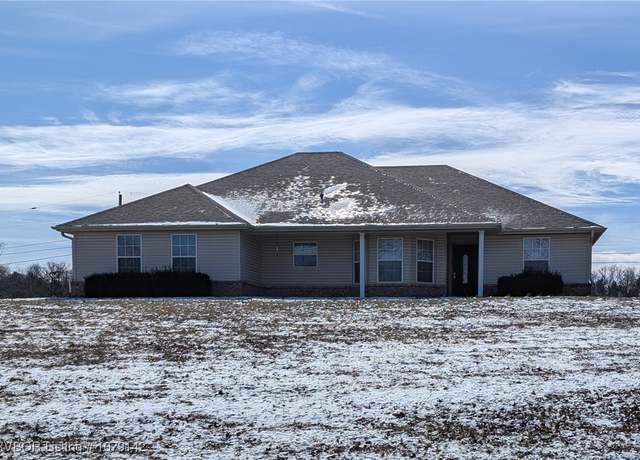 Property at 3231 Sturgeon Rd, Greenwood, AR 72936, 3 beds, 2 baths