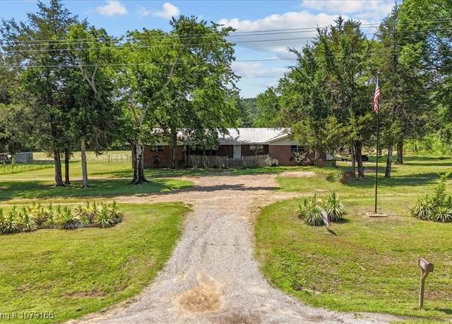 Property at 23805 270 Hwy, Howe, OK 74940, 4 beds, 3 baths