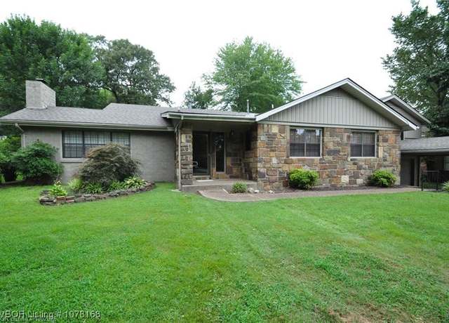 Property at 523 N 47 St, Fort Smith, AR 72903, 4 beds, 2 baths