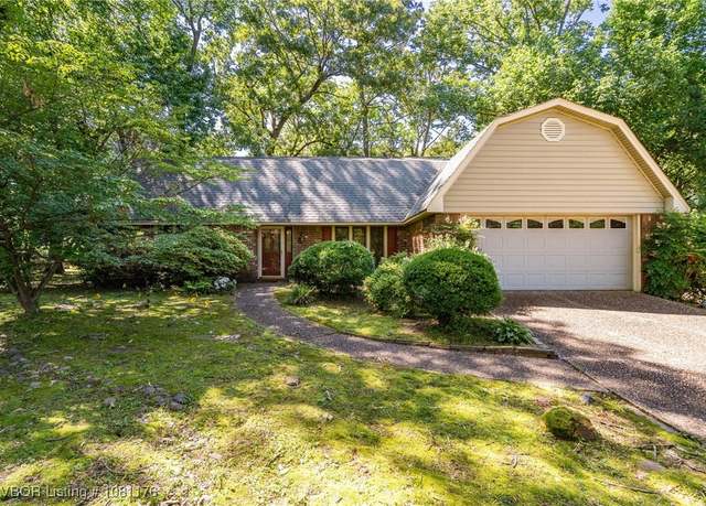 Property at 10519 Meandering Ct, Fort Smith, AR 72903, 4 beds, 2.5 baths
