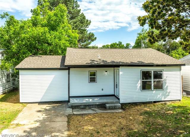Property at 3614 Blair Ave, Fort Smith, AR 70903, 3 beds, 2 baths