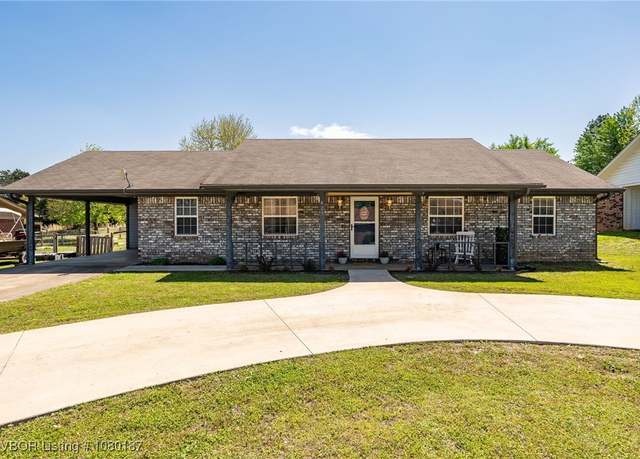 Property at 425 Eastgate Dr, Charleston, AR 72933, 4 beds, 2 baths