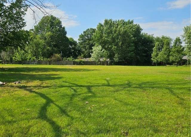 Property at 284 Schwartz Dr, Paris, AR 72855