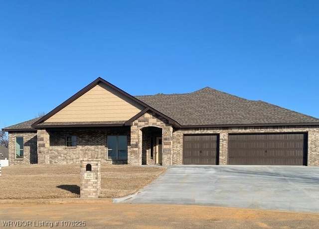 Property at 110545 S 4570 Rd, Sallisaw, OK 74955, 4 beds, 2 baths