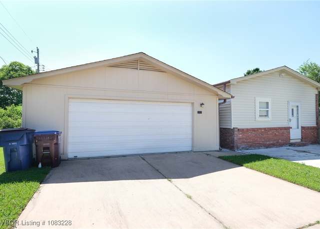 Property at 5020 Wirsing Ave, Fort Smith, AR 72904, 4 beds, 2.5 baths