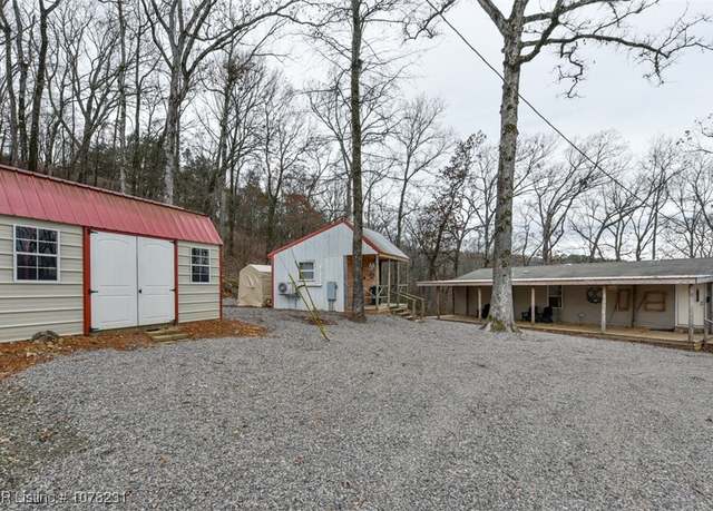 Property at 4150 Low Gap Rd, Ozark, AR 72949, 3 beds, 2 baths