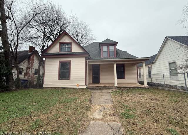 Property at 712 S 20th St, Fort Smith, AR 72901, 6 beds, 1 bath