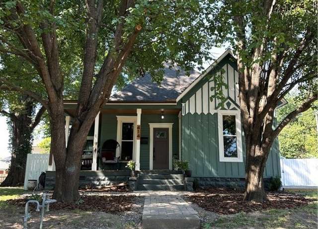 Property at 414 6th St, Van Buren, AR 72956, 2 beds, 1 bath
