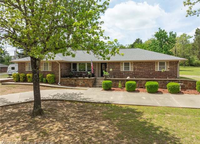 Property at 1275 N Ulmer St, Greenwood, AR 72936, 3 beds, 3 baths
