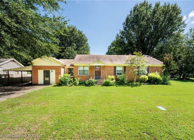 Property at 4300 Tilles Ave, Fort Smith, AR 72903, 3 beds, 1 bath