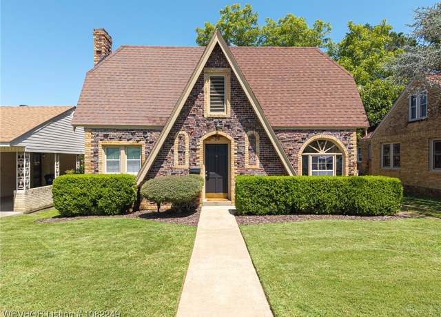 Property at 29 Vista Blvd, Fort Smith, AR 72901, 3 beds, 2 baths