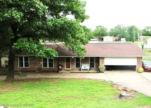 Property at 8436 Sebastian Lake Dr, Hackett, AR 72937, 3 beds, 2 baths