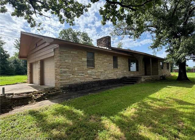 Property at 3928 N 59 Hwy, Van Buren, AR 72956, 3 beds, 1.5 baths