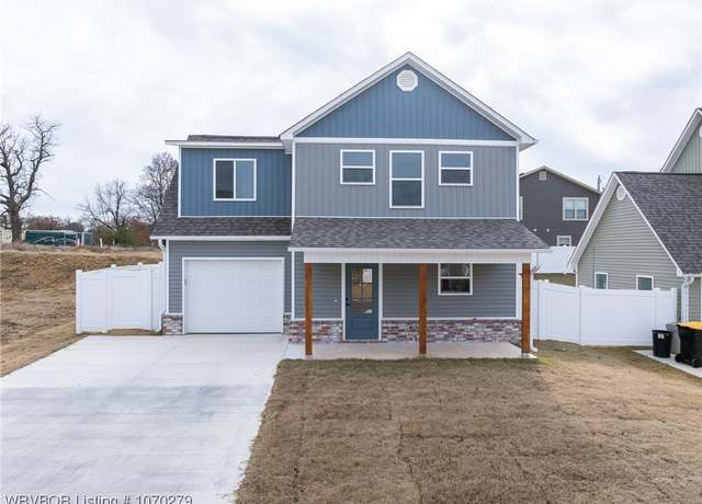 Property at 183 Maplewood Loop, Charleston, AR 72933, 3 beds, 2.5 baths
