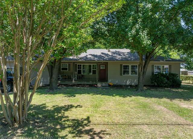 Property at 2128 N 53rd St, Fort Smith, AR 72904, 3 beds, 2 baths