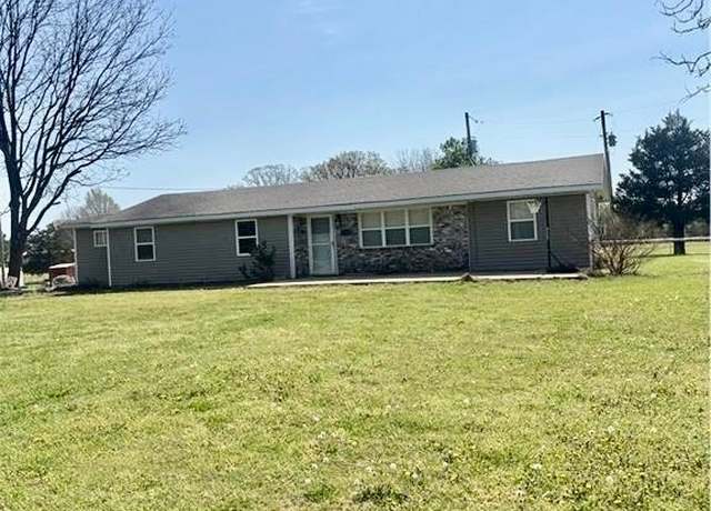 Property at 3302 N Witte Dr, Poteau, OK 74953, 4 beds, 2 baths