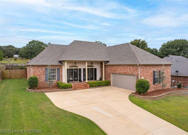 Property at 3235 Osprey Dr, Greenwood, AR 72936, 3 beds, 2 baths