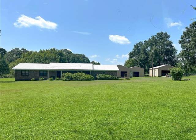 Property at 1304 E Mckenzie Ave, Pocola, OK 74902, 3 beds, 2 baths