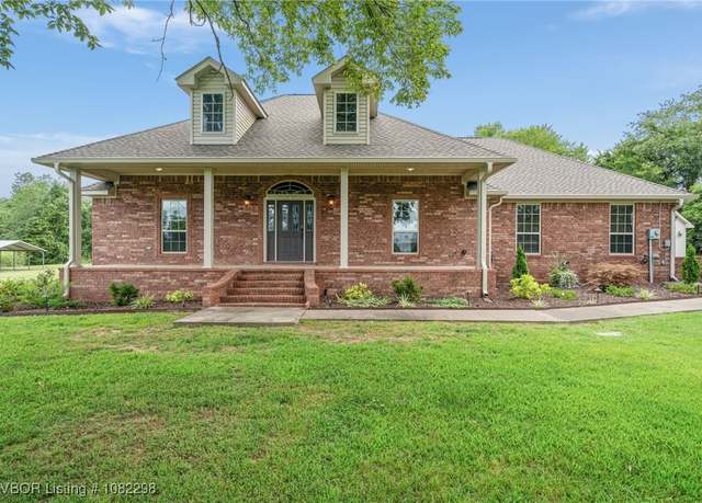 Property at 6721 Dean Rd, Alma, AR 72921, 3 beds, 2 baths