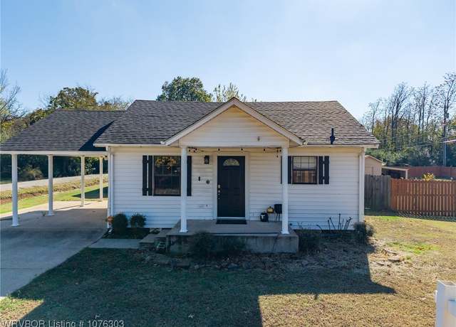 Property at 3916 Carthage St, Fort Smith, AR 72903, 2 beds, 1 bath