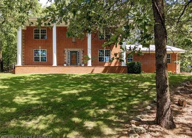 Property at 904 River Overlook Loop, Van Buren, AR 72956, 3 beds, 3 baths