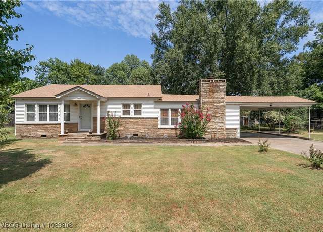 Property at 1505 Brazil Ave, Fort Smith, AR 72908, 3 beds, 2 baths