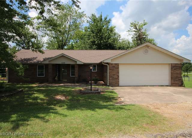 Property at 320 Neal Dr, Roland, OK 74954, 3 beds, 2 baths