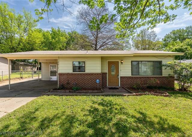 Property at 3617 S 16th St, Fort Smith, AR 72901, 3 beds, 1 bath