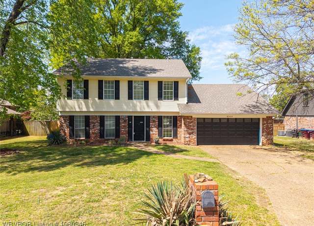 Property at 10404 Castleton St, Fort Smith, AR 72908, 3 beds, 2.5 baths