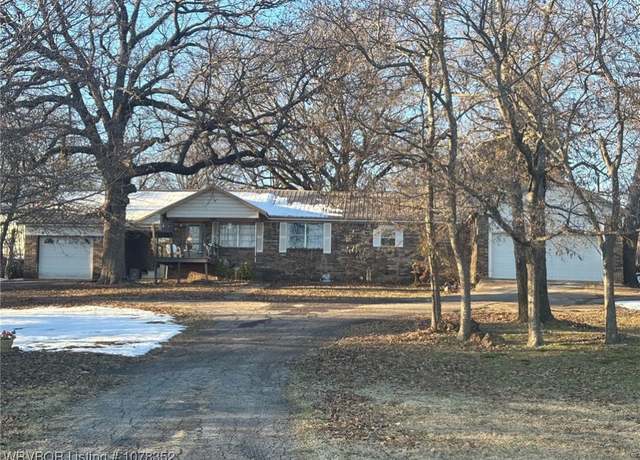 Property at 1404 S Broadway St, Poteau, OK 74953, 3 beds, 2 baths