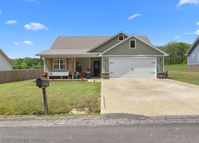 Property at 32831 S Webb Ln, Poteau, OK 74953, 3 beds, 2 baths