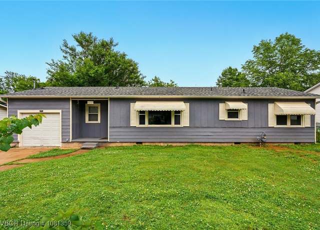Property at 4002 57th St, Fort Smith, AR 72904, 4 beds, 2 baths