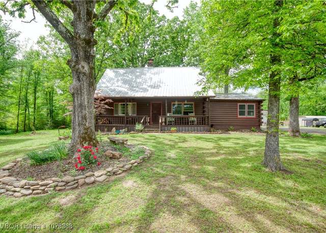 Property at 15033 Stone Hollow Rd, Fort Smith, AR 72916, 3 beds, 2 baths