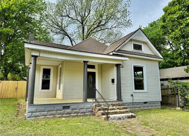 Property at 1708 S Q St, Fort Smith, AR 72901, 3 beds, 1 bath