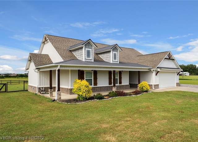 Property at 6317 Kibler Rd, Van Buren, AR 72956, 3 beds, 2 baths