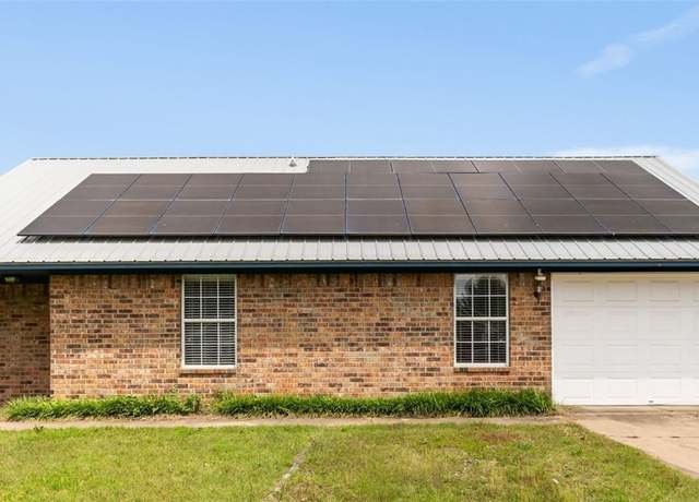 Property at 101 Saskatchewan Rd, Roland, OK 74954, 3 beds, 2 baths