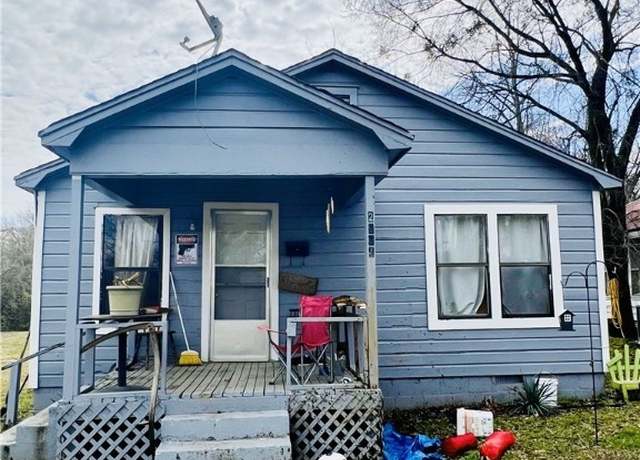 Property at 2904 L St, Fort Smith, AR 72901, 2 beds, 1 bath