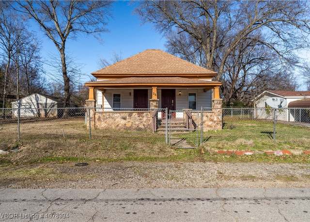 Property at 36 Fresno St, Greenwood, AR 72936, 3 beds, 1 bath