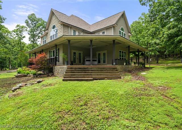 Property at 1760 N Ulmer St, Greenwood, AR 72936, 5 beds, 3.5 baths