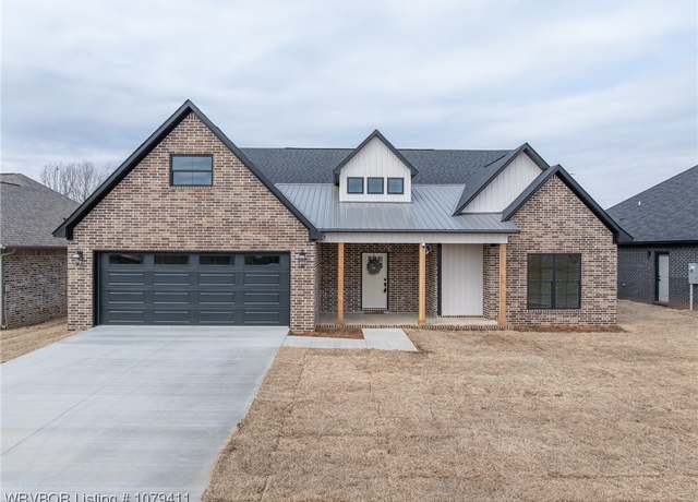 Property at 509 Waggoner Ln, Barling, AR 72923, 3 beds, 2 baths