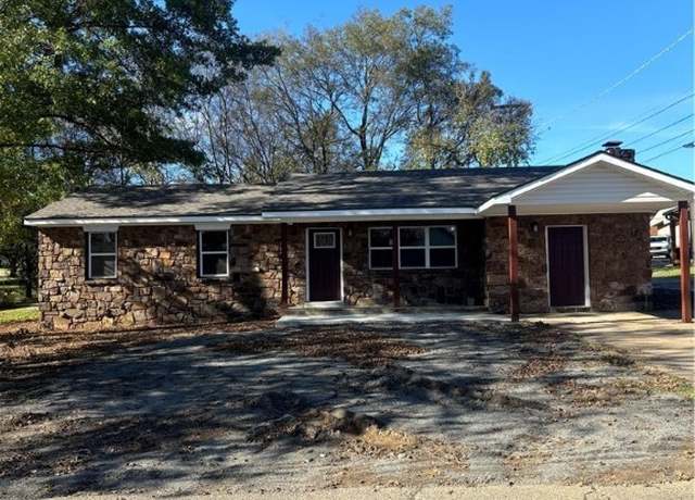 Property at 106 S Bagwell, Poteau, OK 74953, 3 beds, 2 baths