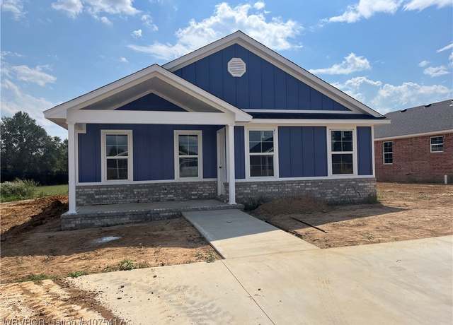 Property at 668 Lee Creek Loop, Sallisaw, OK 74955, 3 beds, 2 baths