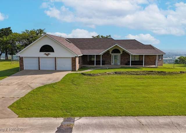Property at 350 Vista Grande Dr, Poteau, OK 74953, 3 beds, 3 baths