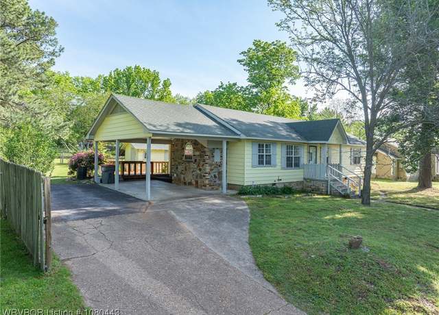 Property at 120 W Atlanta St, Greenwood, AR 72936, 3 beds, 2 baths