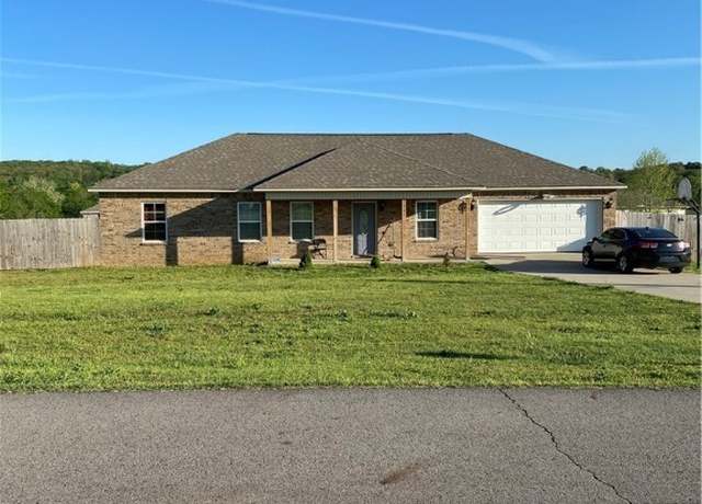 Property at 1111 Bluebird Dr, Cedarville, AR 72932, 4 beds, 2 baths