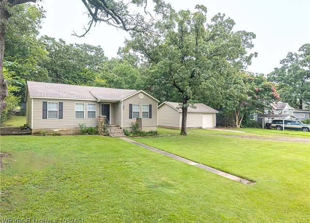 Property at 4105 S 21 St, Fort Smith, AR 72903, 3 beds, 1.5 baths