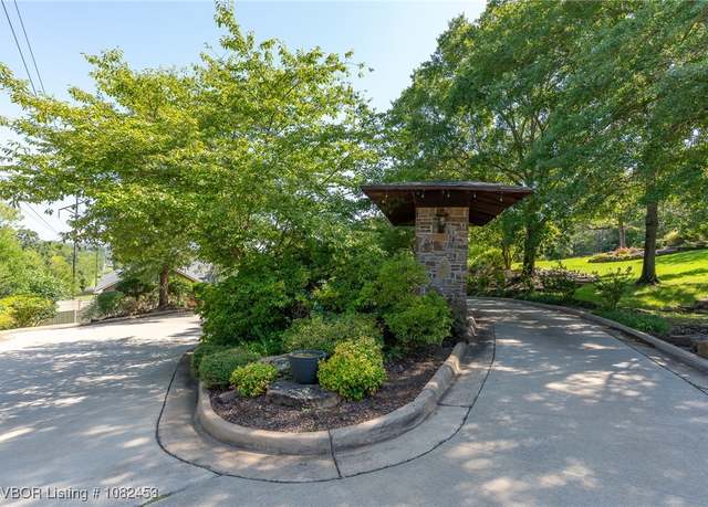 Property at 4913 & 4917 Oak Hollow Dr, Fort Smith, AR 72903