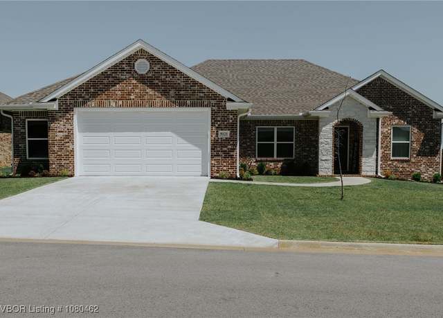 Property at 9121 Wayne Xing, Fort Smith, AR 72916, 3 beds, 2 baths