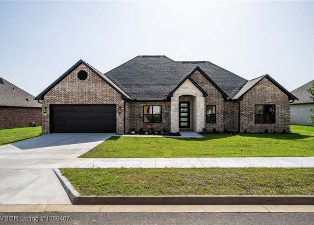 Property at 1156 Partridge Pl, Barling, AR 72923, 4 beds, 2 baths