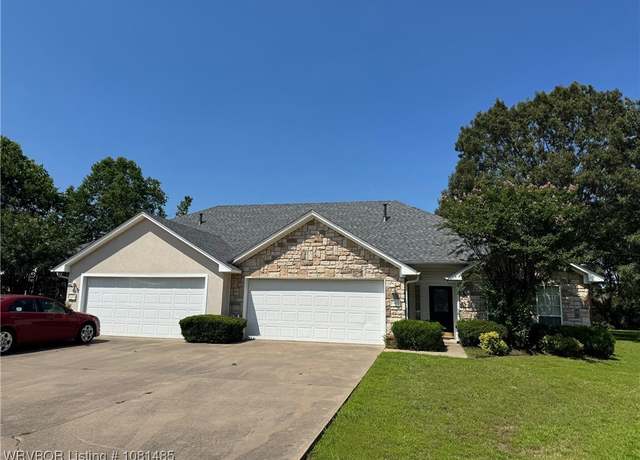 Property at 6001 & 6003 Park Valley Cir, Fort Smith, AR 72916, 6 beds, 4 baths